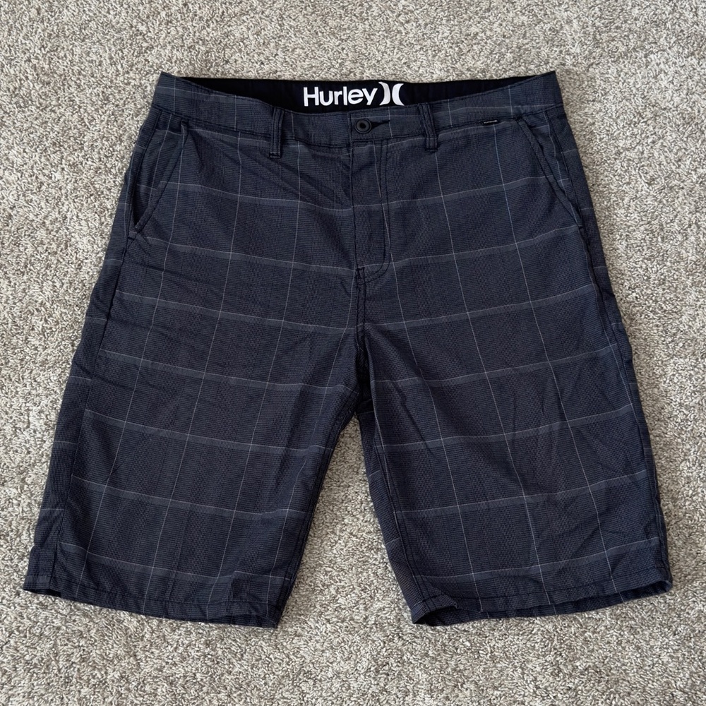 Men’s Hurley casual flat front shorts size 34
